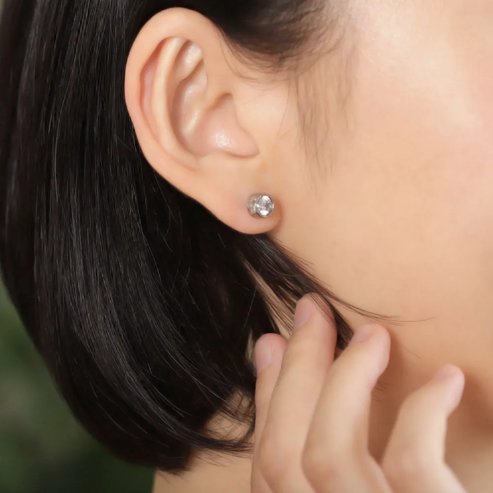 チタンピアス