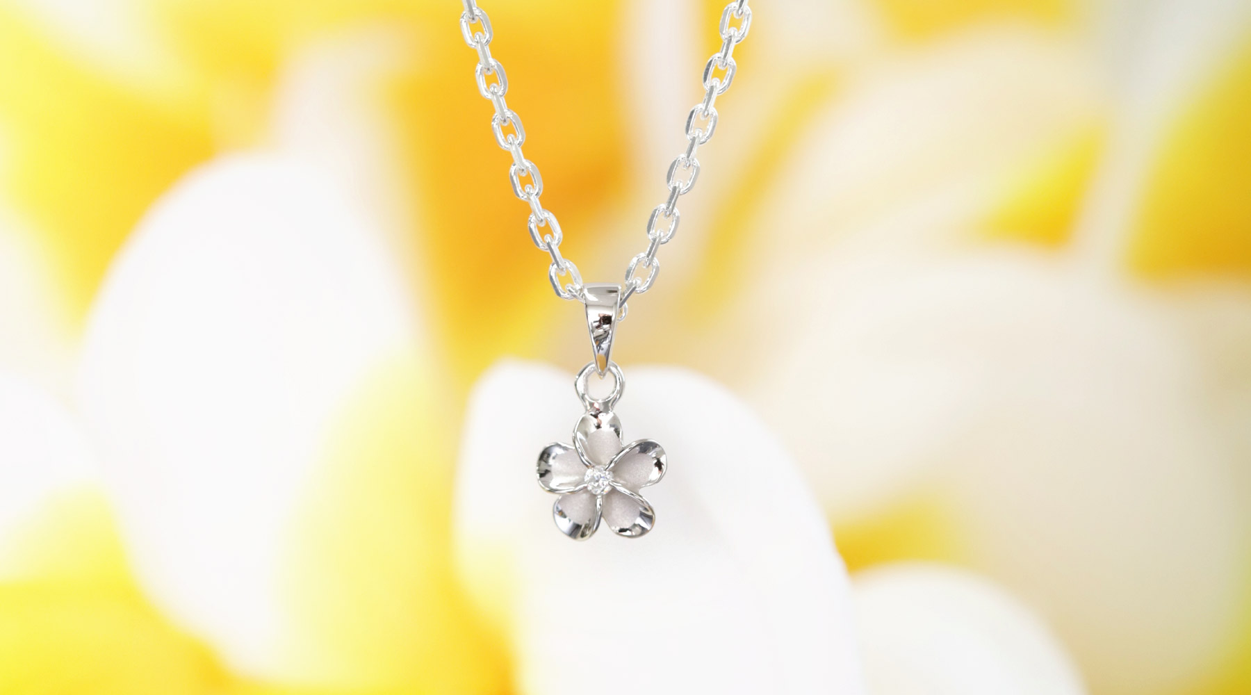 プルメリアネックレス