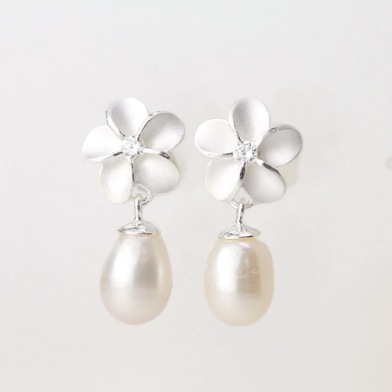 淡水パールのピアス